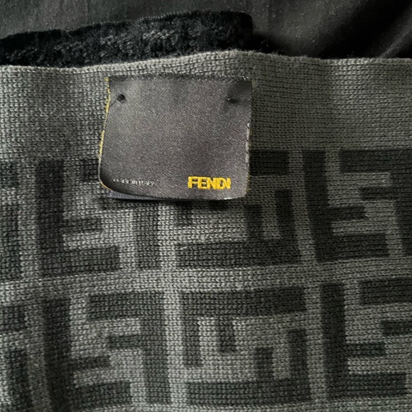 Fendi - Picture 3 of 5